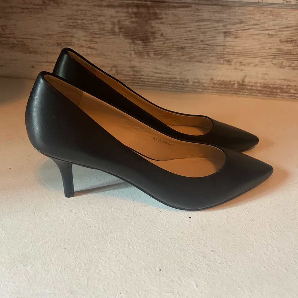 ❗️Amazing pair of 2.5 inch heels❗️